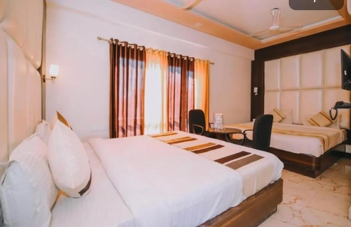 Hotel Mangal Residency Rooftop Pool Udaipur